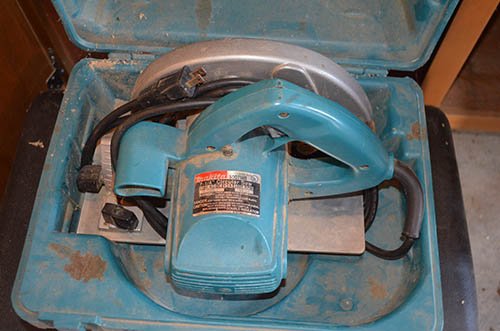 Property photo 34 - Personal Property Auction, Tractor & Implements, Cars, Lawn & Garden, Hunting & Fishing, Guns, Antiques & Collectibles, Household